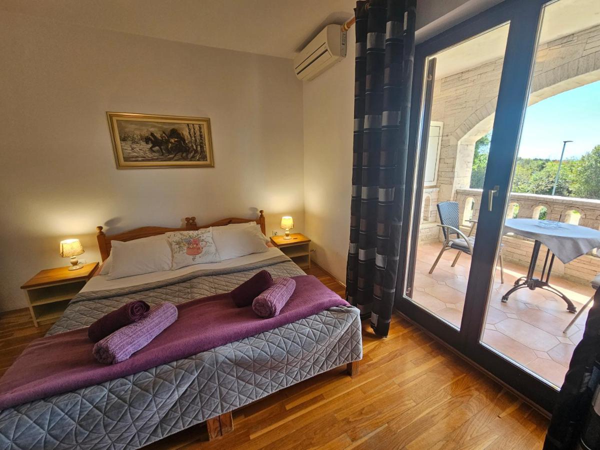 Apartments & Rooms Gaspar Ровінь Екстер'єр фото