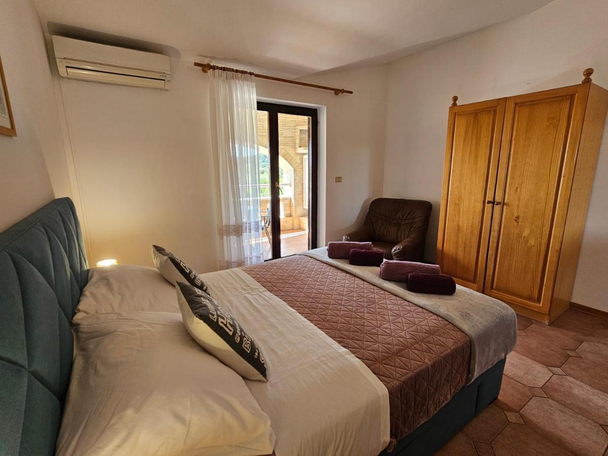 Apartments & Rooms Gaspar Ровінь Екстер'єр фото